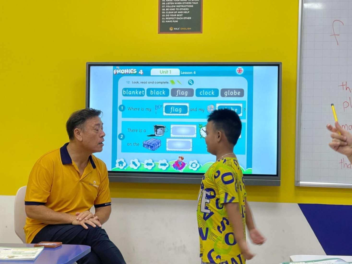 Cấu trúc To-V và V-ing trong tiếng Anh